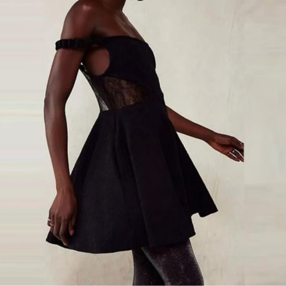 NWT Free People Brooklyn Mini Black Lace Off-Shoulder A-line Dress Sz. Small
